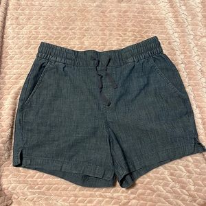Magellan shorts. Sz M. Denim blue. Elastic waist